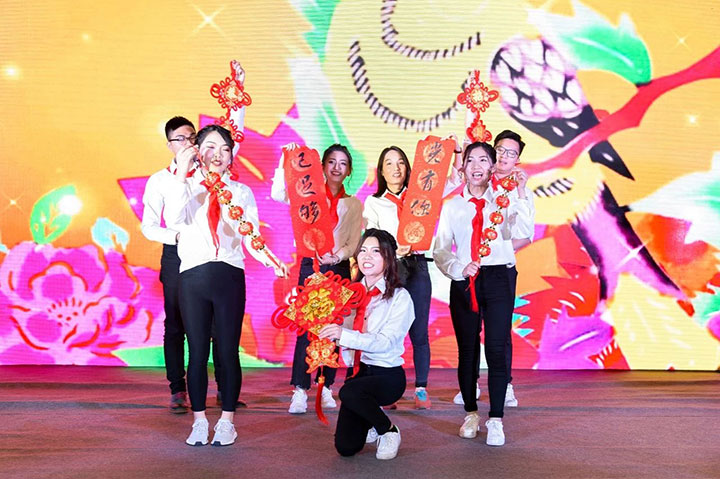 銷售二部舞蹈《恭喜發(fā)財(cái)》2
